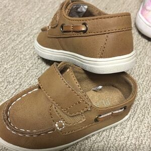Toddler Boy’s Tan Loafer Shoes Size 4 made by The Children's Place and EUC!